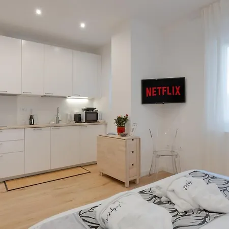 Alexander's Nest Apartament